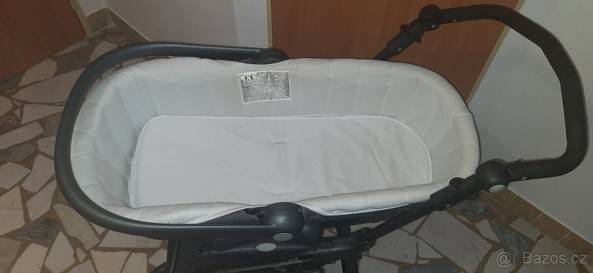 Kočárek CAM Dinamico - 10