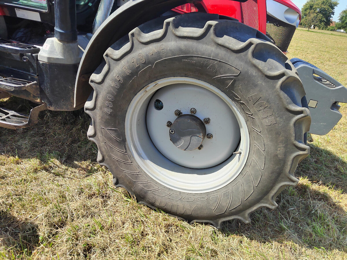 Traktor Massey Fergusson MF 5713S Dyna4 - 10