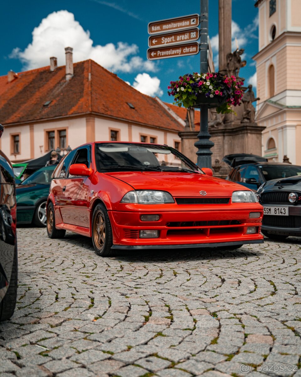 Suzuki swift GTi mk2 - 10