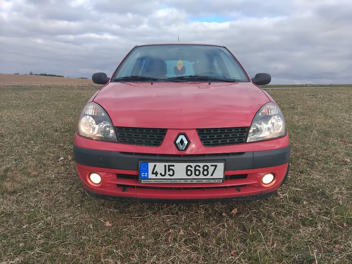 Renault Clio 1.2 16V - 10