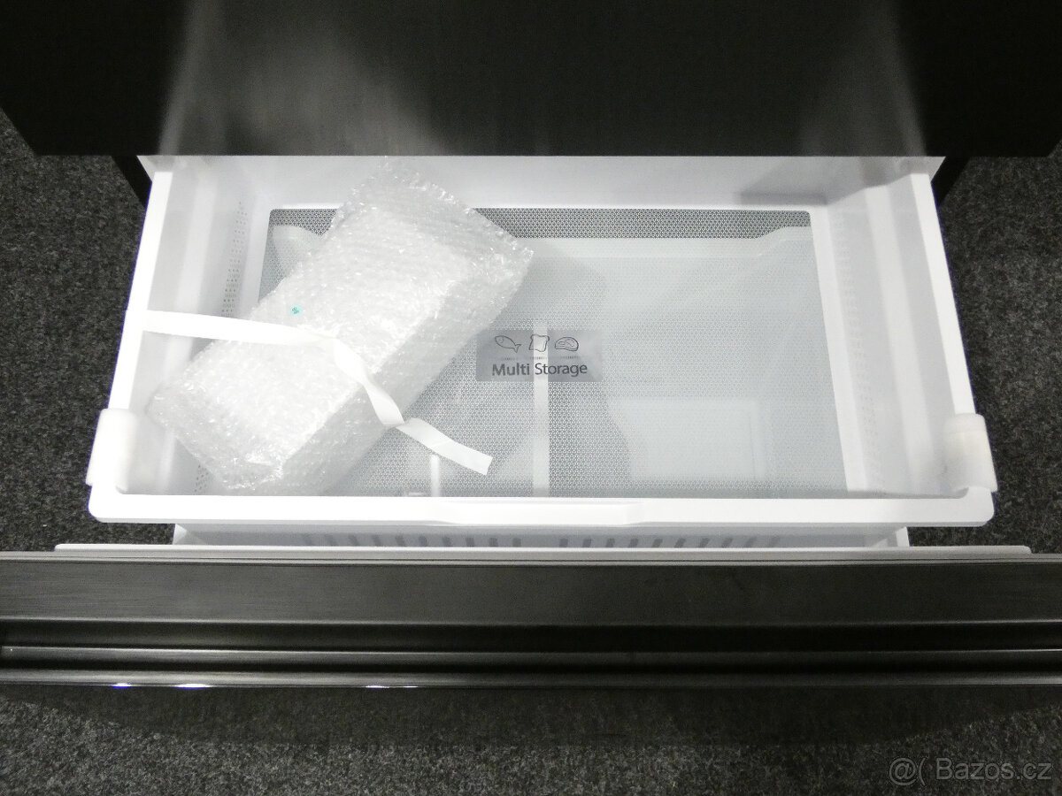 Chladnička Hisense RF540N4SBF2 - se zárukou - 10