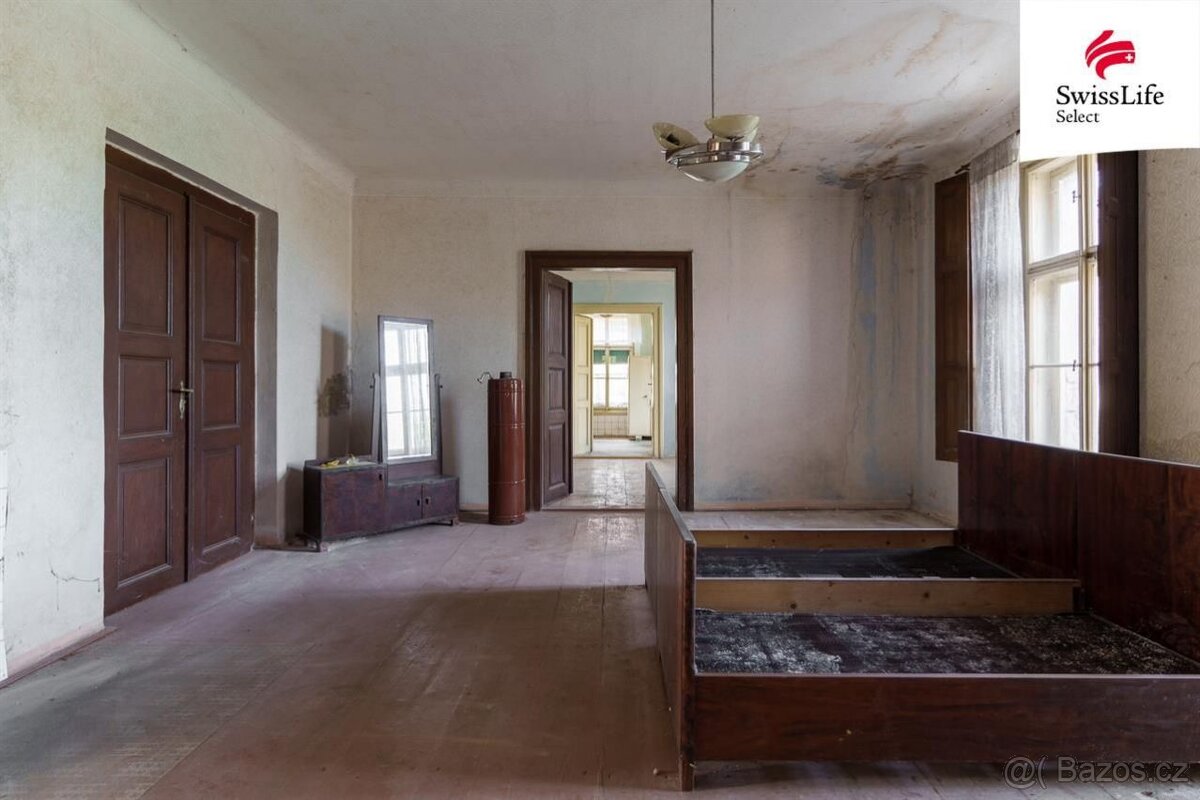 Prodej rodinného domu 620 m2, Klobuky - 10