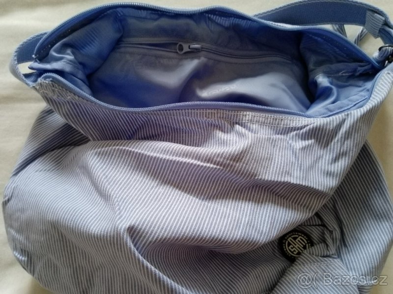 Dámské šortky a kabelka - 10