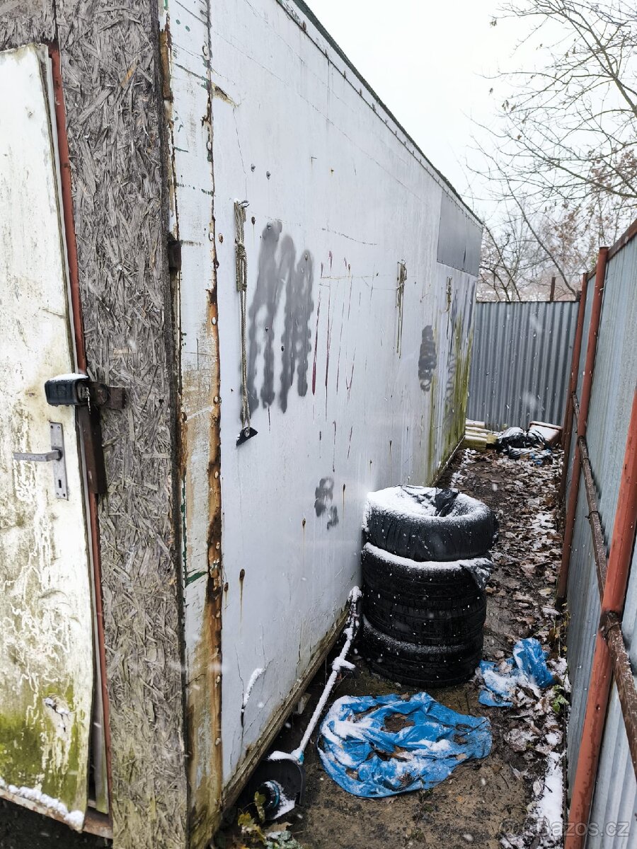 Stavební buňka/bouda/přístřešek 2,5 x 2,7 x 6 m - 10