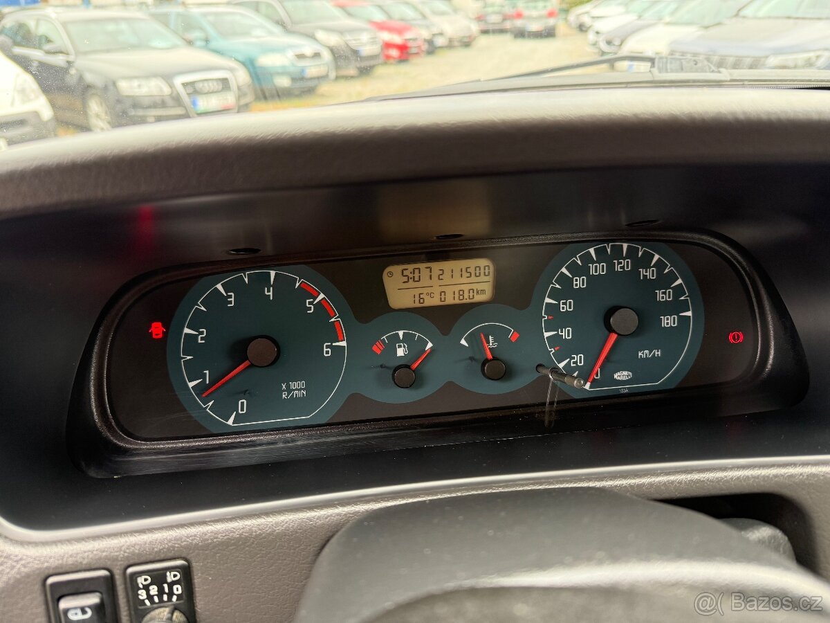 Nissan Terrano II 2.7 TD - 10