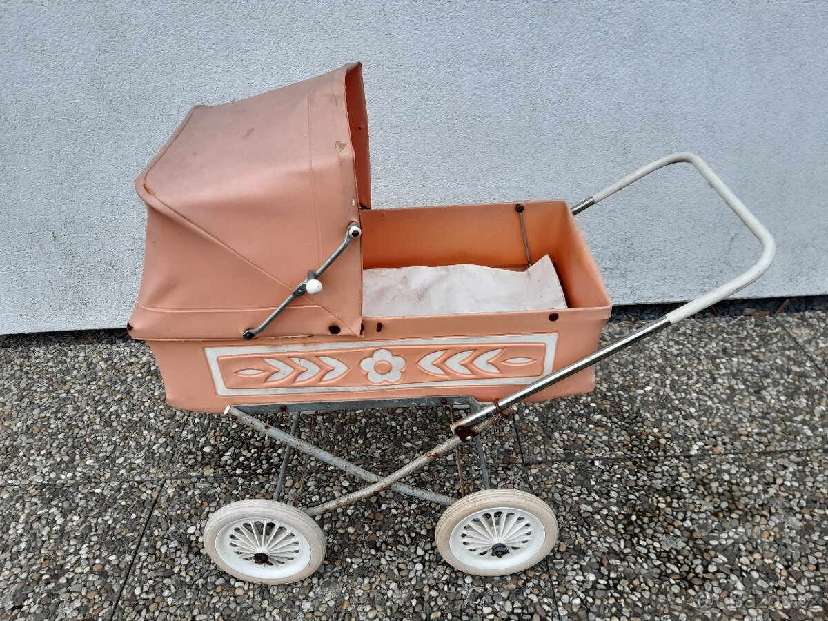 Kočárky na panenky - 10