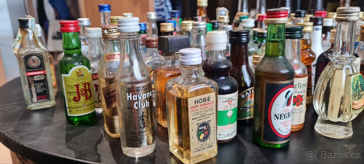 Miniatury alkoholu - 10