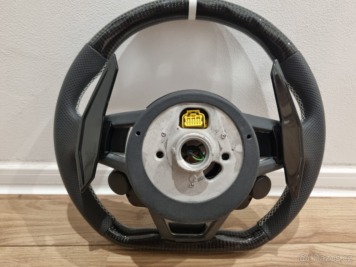 AUDI R8 VOLANT SPORTOVY - START/STOP DRIVE SELECT - 10