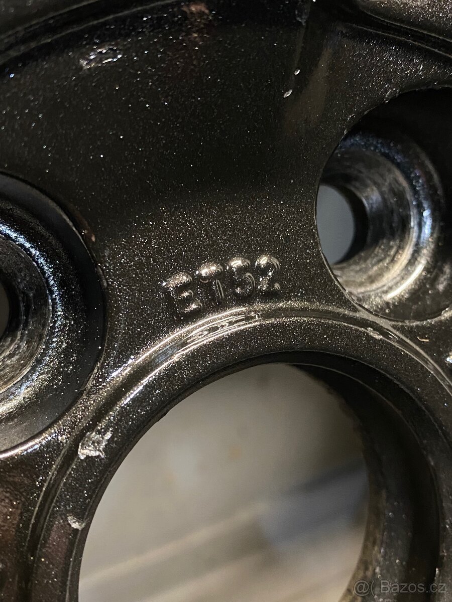 Originál Audi Kola - 10