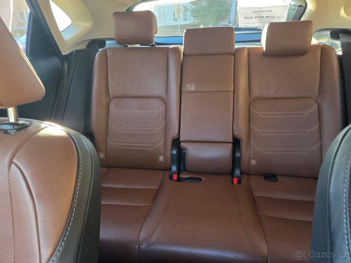 Lexus NX300h - 10