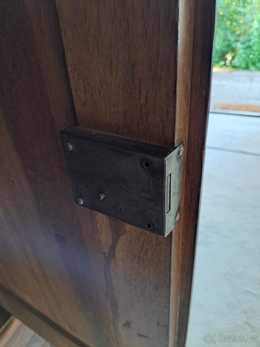 Starožitná dubová komoda - 10