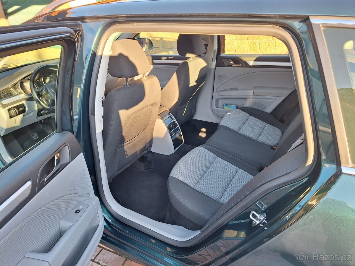Škoda Superb II combi 4x4 125kw (3T5) 2.0 TDI CFGB 134500 km - 10