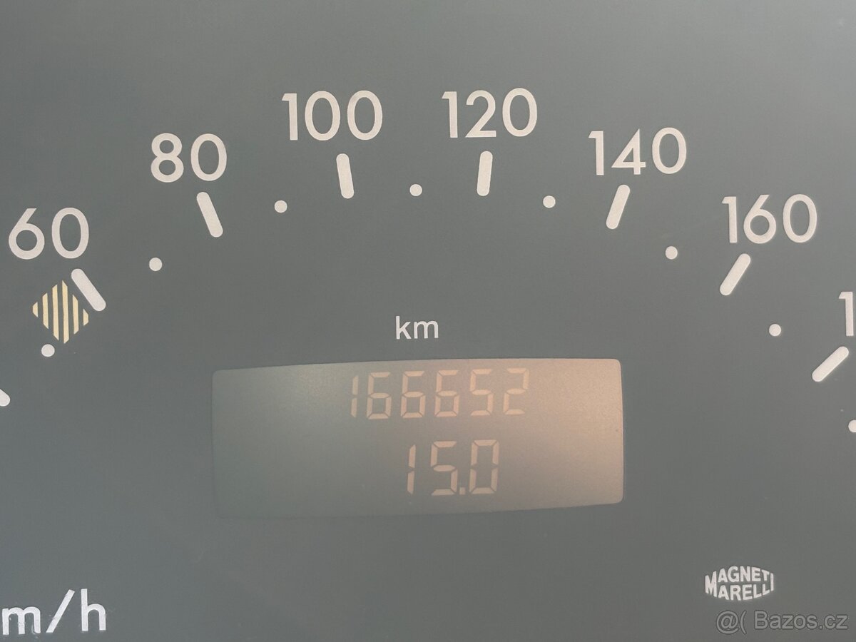 Mercedes Benz A - 10