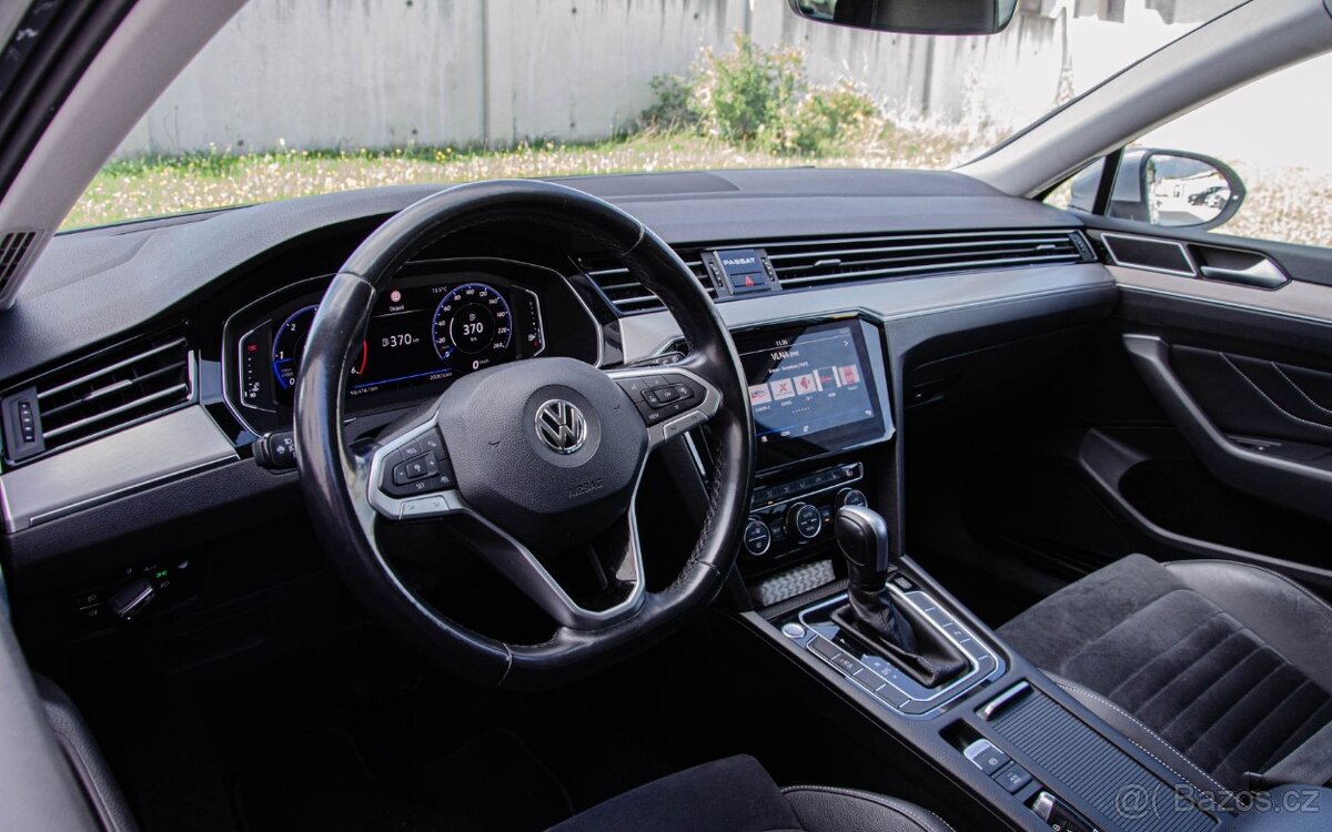 Volkswagen Passat Variant 2.0 TDI BMT Highline DSG - 10