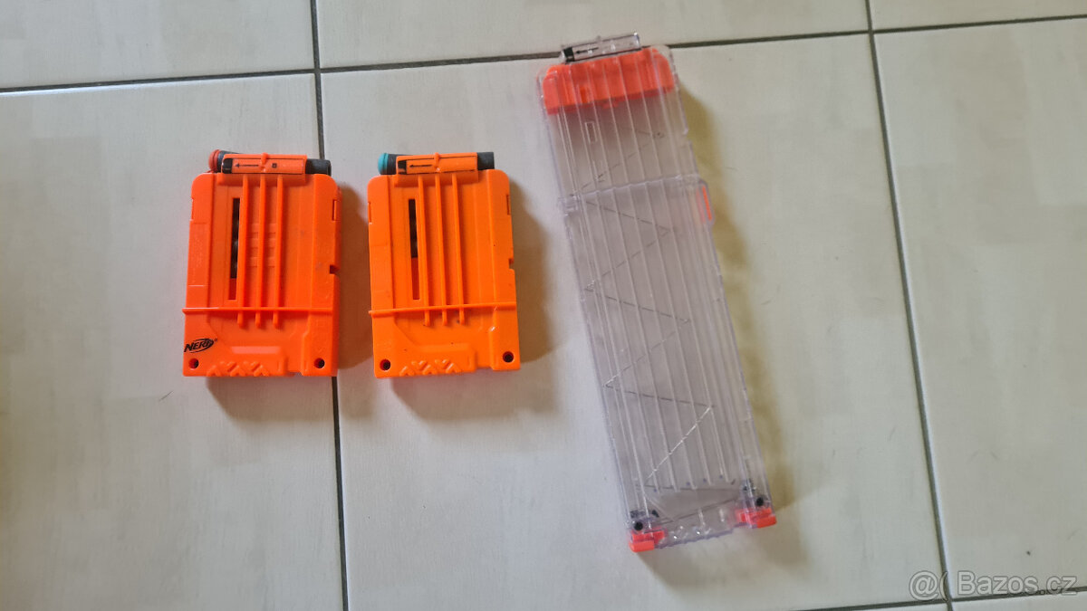 Nerf Pistole Elite Mega Mastodont a další - 10