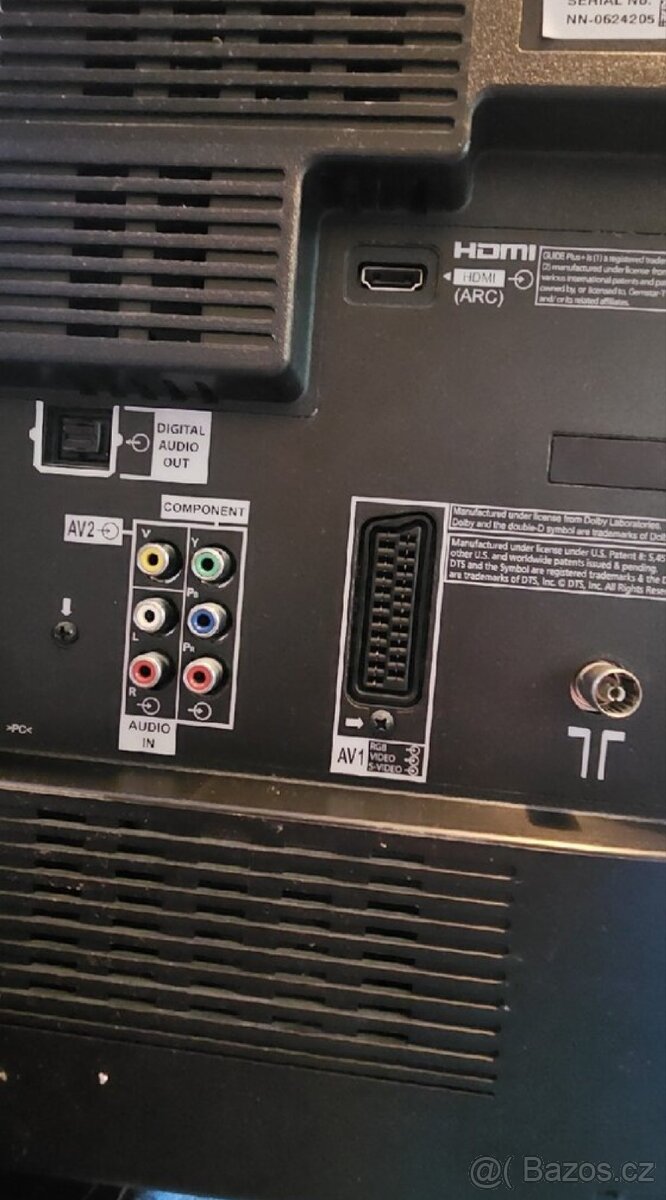 Televizory Panasonic plus dva set-top boxy - 10