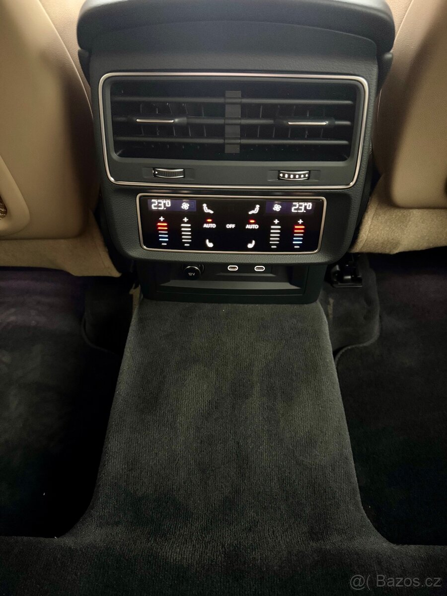 AUDI Q8 55 TFSI. S line. 7000km - 10