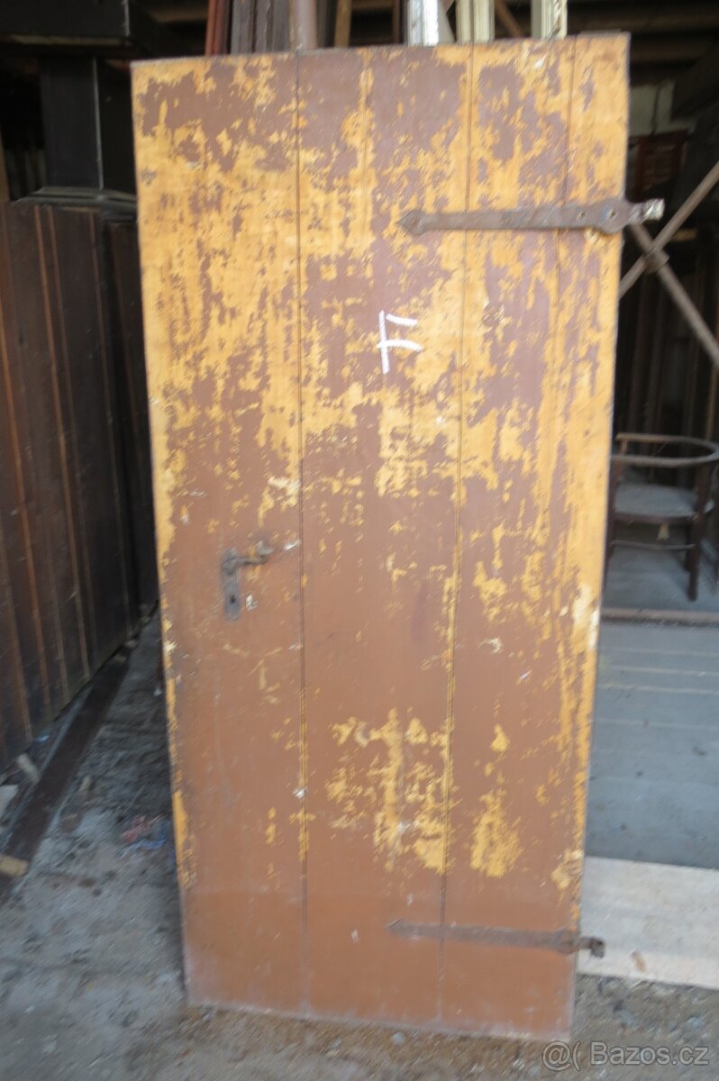 F/ Staré vchodové dveře - oplechované - 10