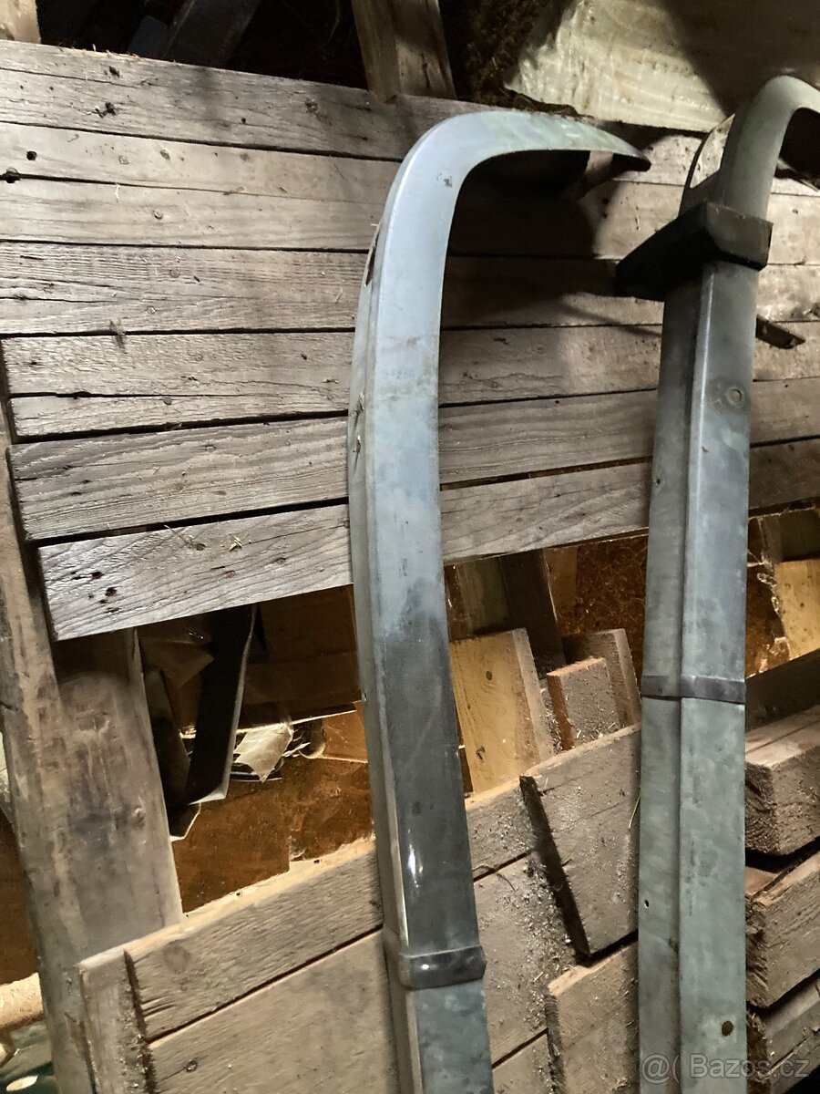 Přední nárazníky Škoda 100 110 120 - 10