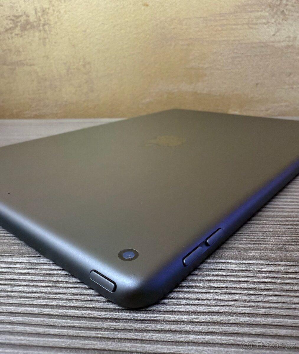 Apple iPad 8 128GB Space Gray, TOP STAV - 10
