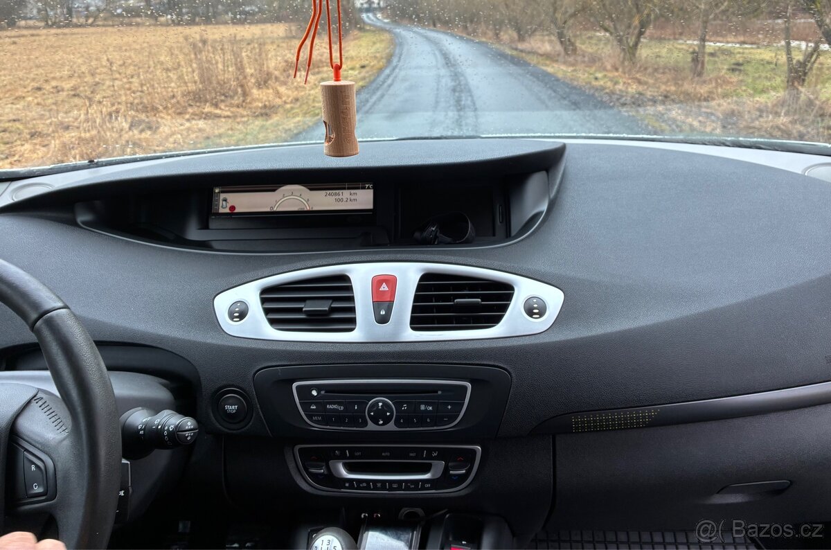 Renault Megane scenic - 10