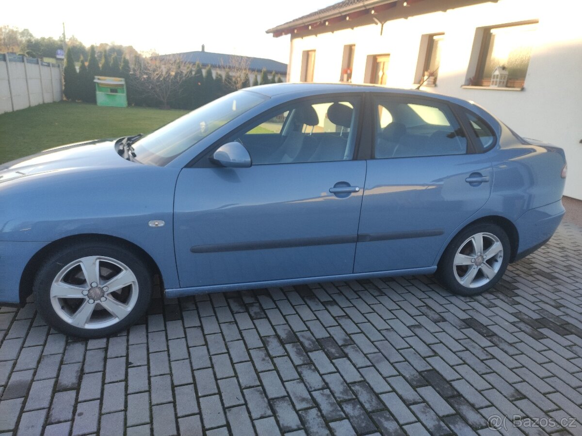 SEAT CORDOBA 1,4 MPI 63 KW LPG - 10