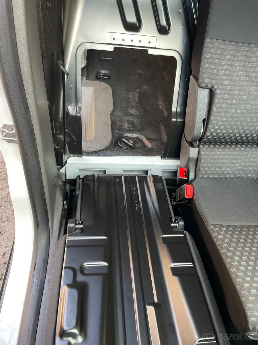 Ford Transit Connect, 1 majitel ČR. 1.5 dci. Rv2021. - 10