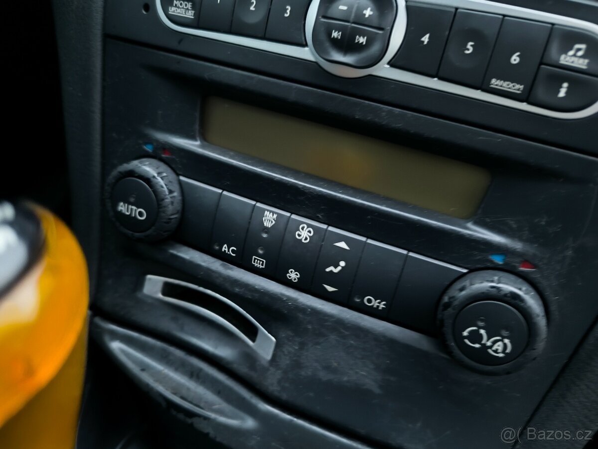 Renault Laguna, 1.9DCI,PĚKNÁ,180KM,VÝBAVA,CENA - 10