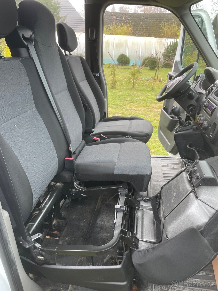 Renault Master 6 míst - 10