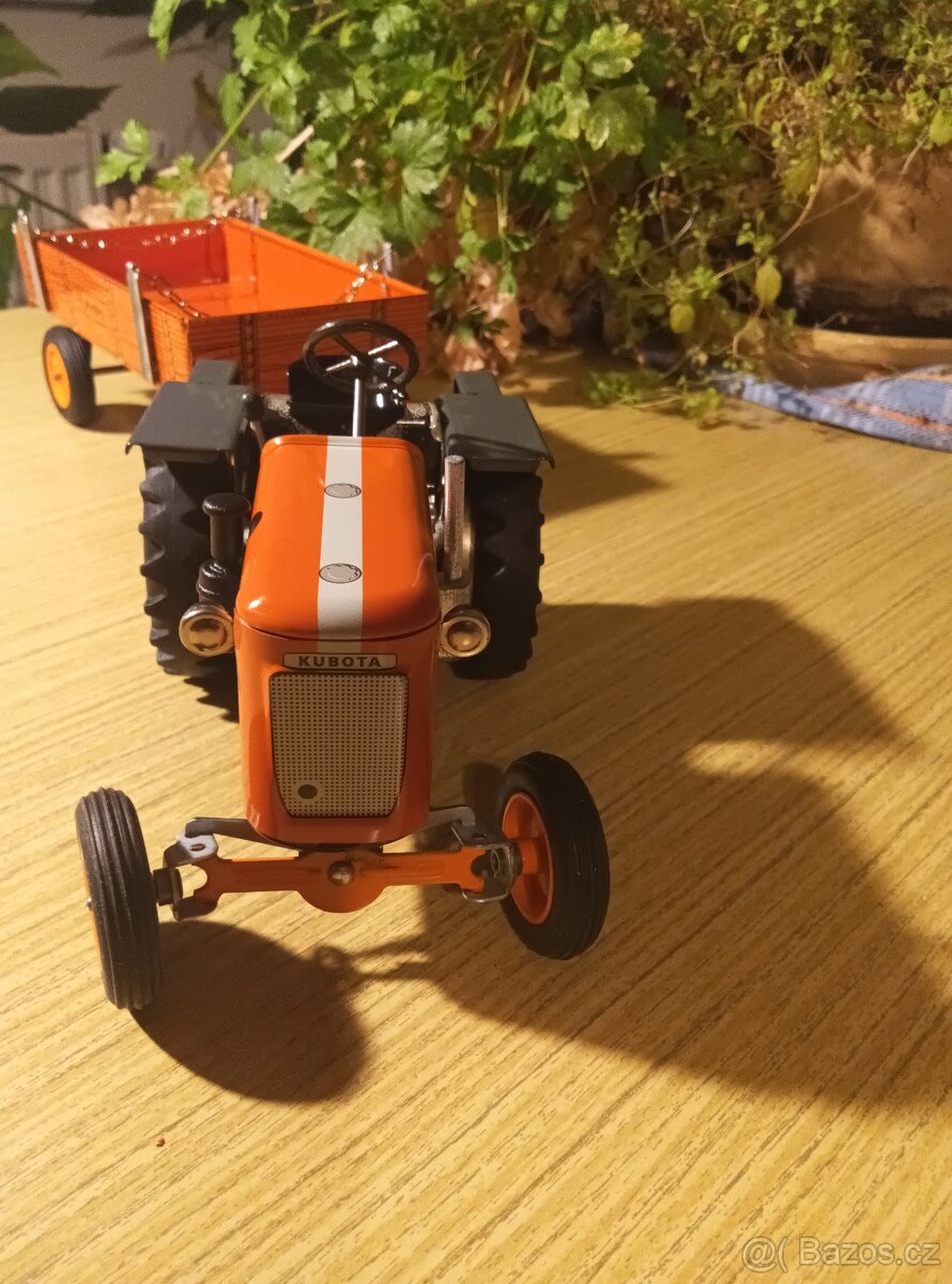 Kubota T15 s vlekem - 10