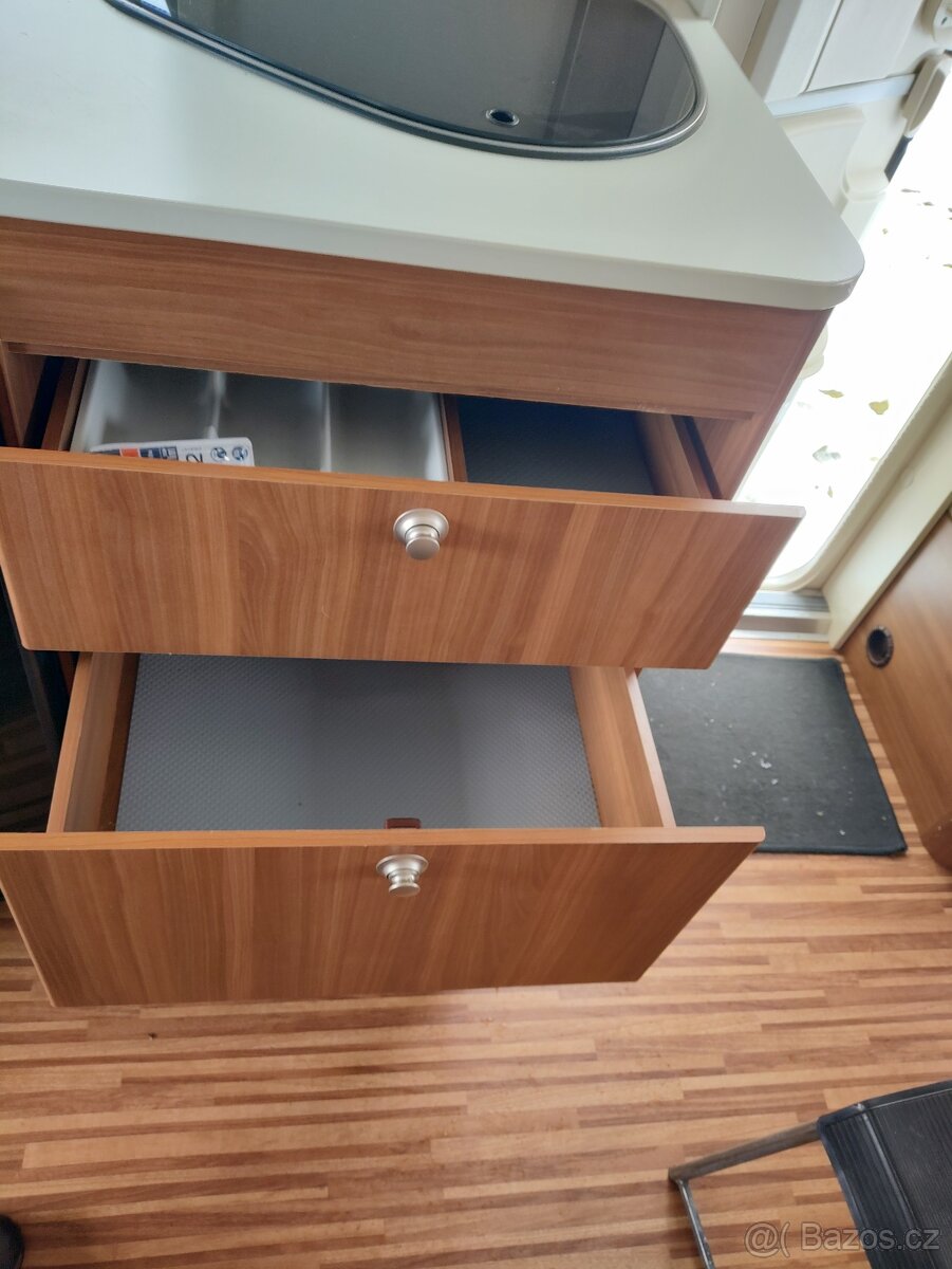 Obytný přívěs Adria Altea 472LU - 10