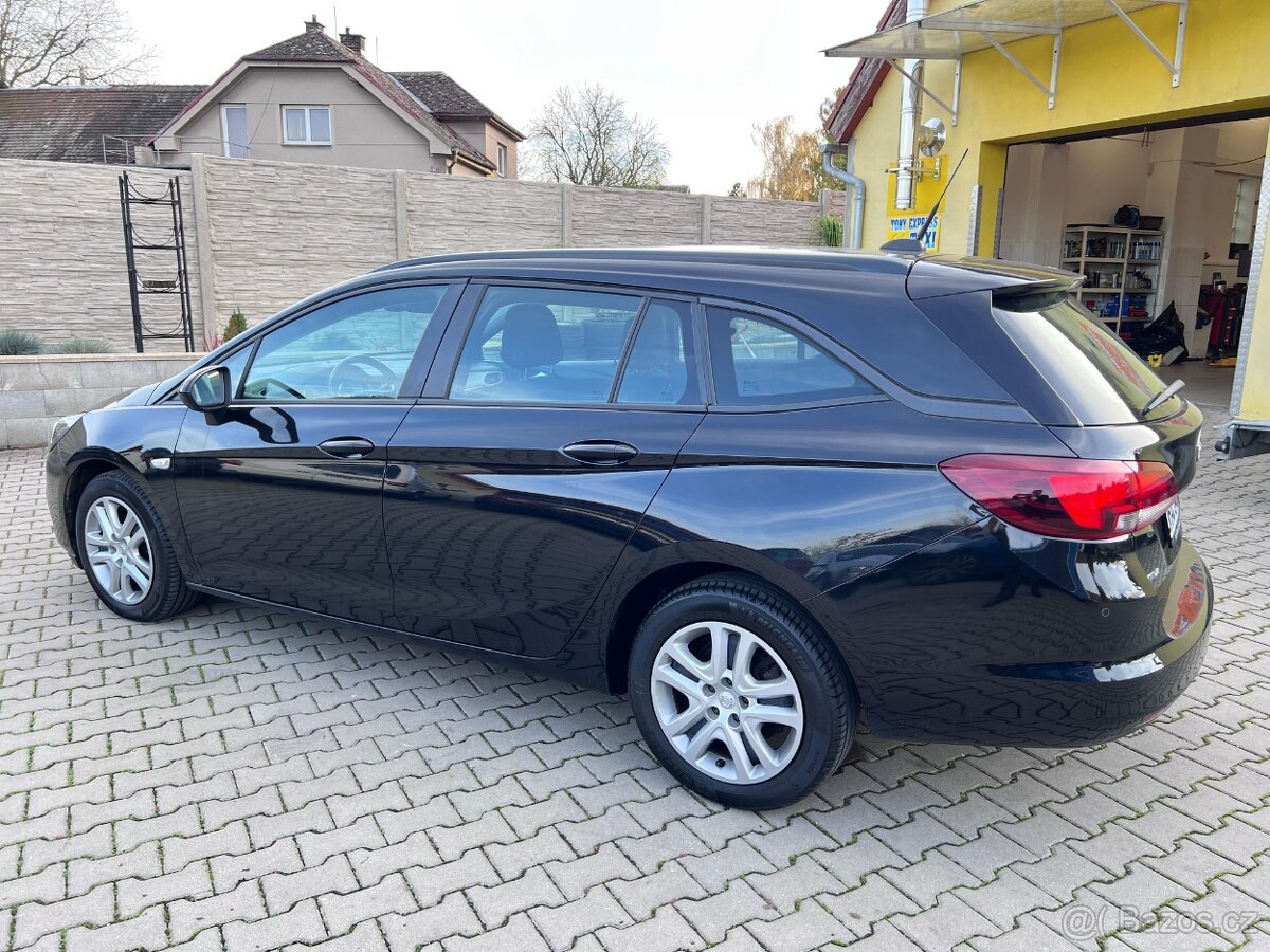OPEL ASTRA K COMBI /1.5DIESEL/RV:2022 - 10