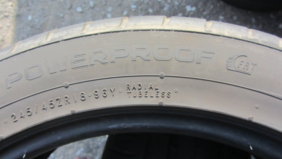 Letní pneu 245/45/18 Nokian Run Flat - 10