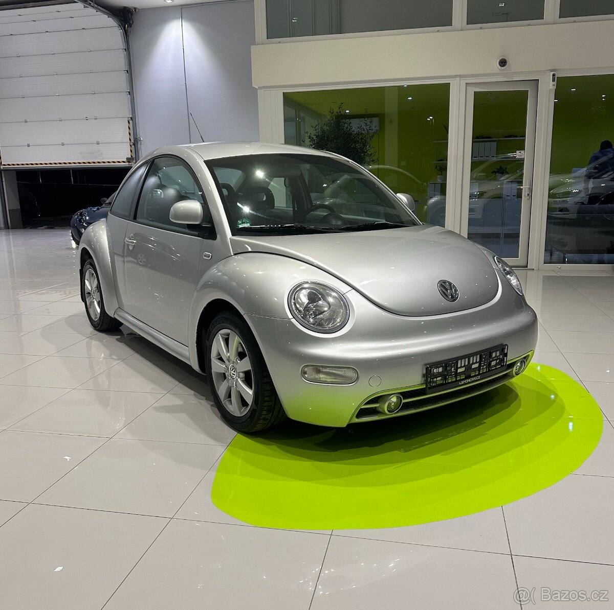Volkswagen New Beetle, 2.0 Benzin Ojeté, 7/2000, 153 400 km - 10