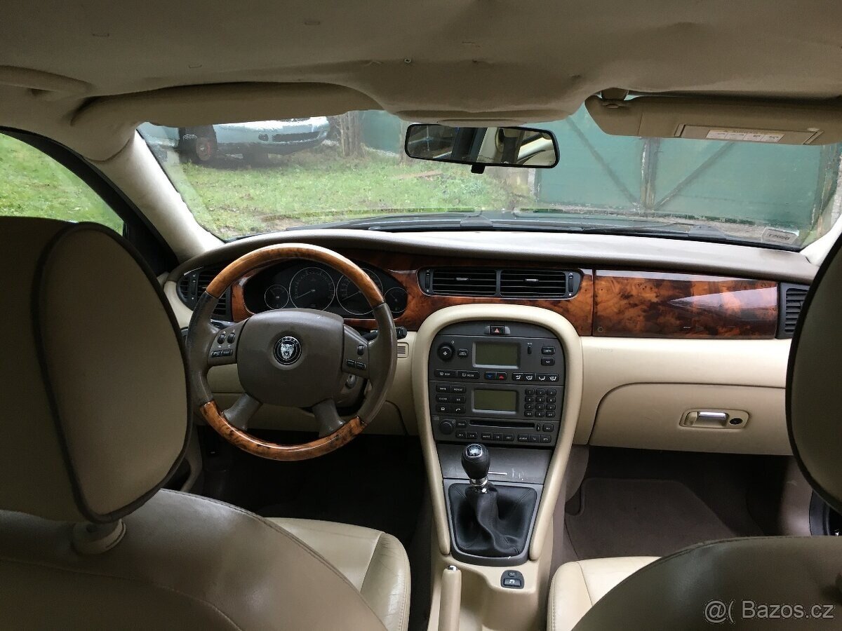 Jaguar X-Type 2.2 D - 10