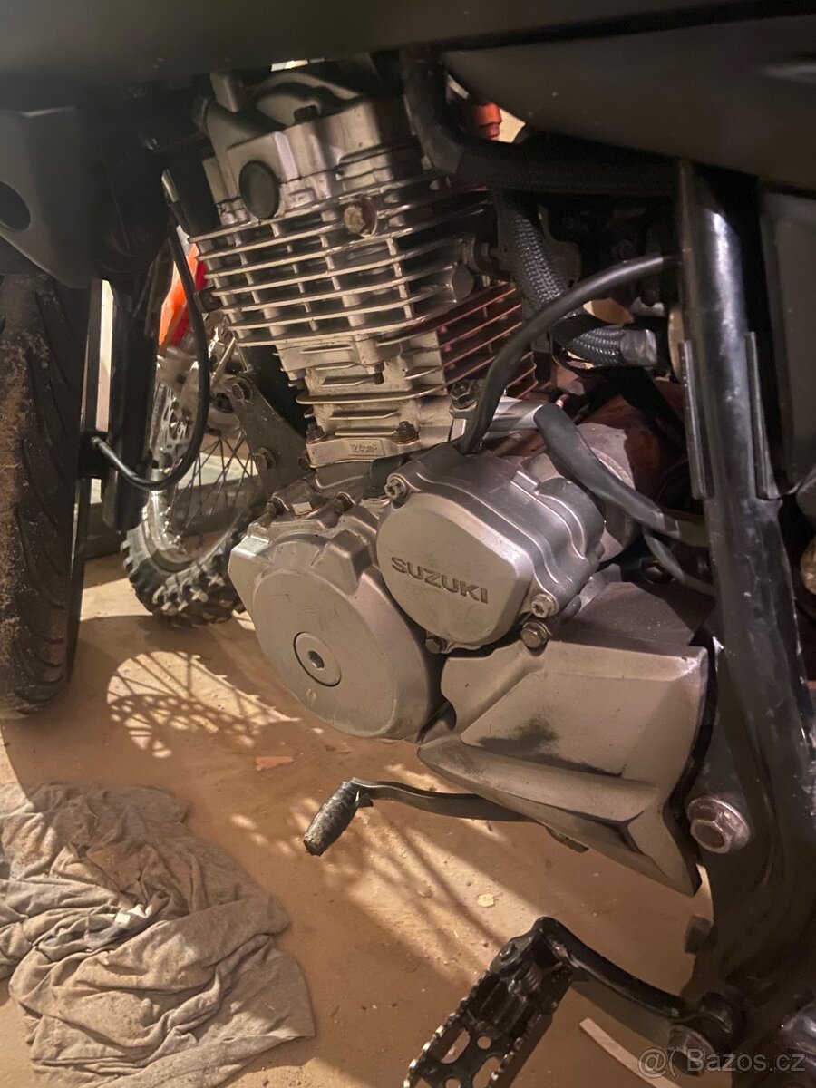 Suzuki dr sm 2011 motard - 10