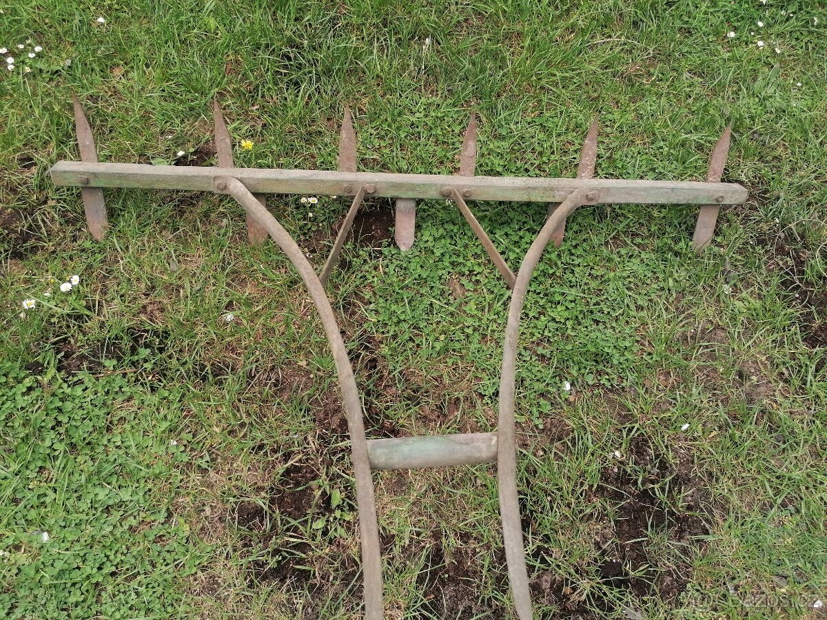 Zemědělské stroje ruční různé - 10