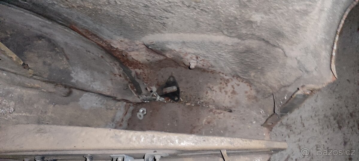 Karoserie 105/120l - 10