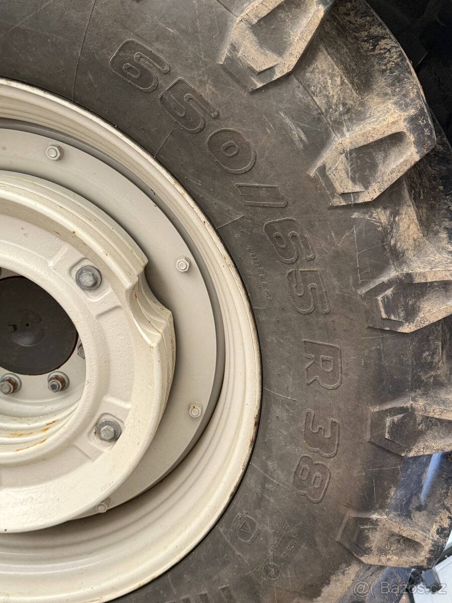 Prodám Traktor Valtra N 114 rv 2018,nakladač Q5 m - 10