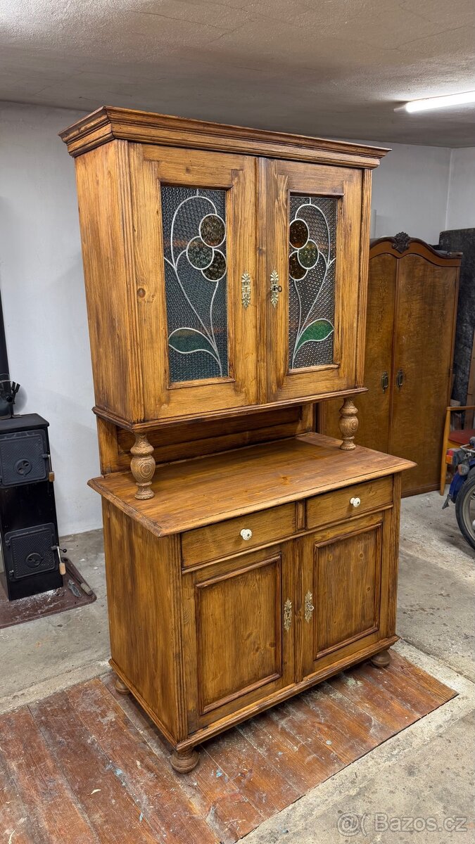 Kredenc, sekretář, příborník - 10