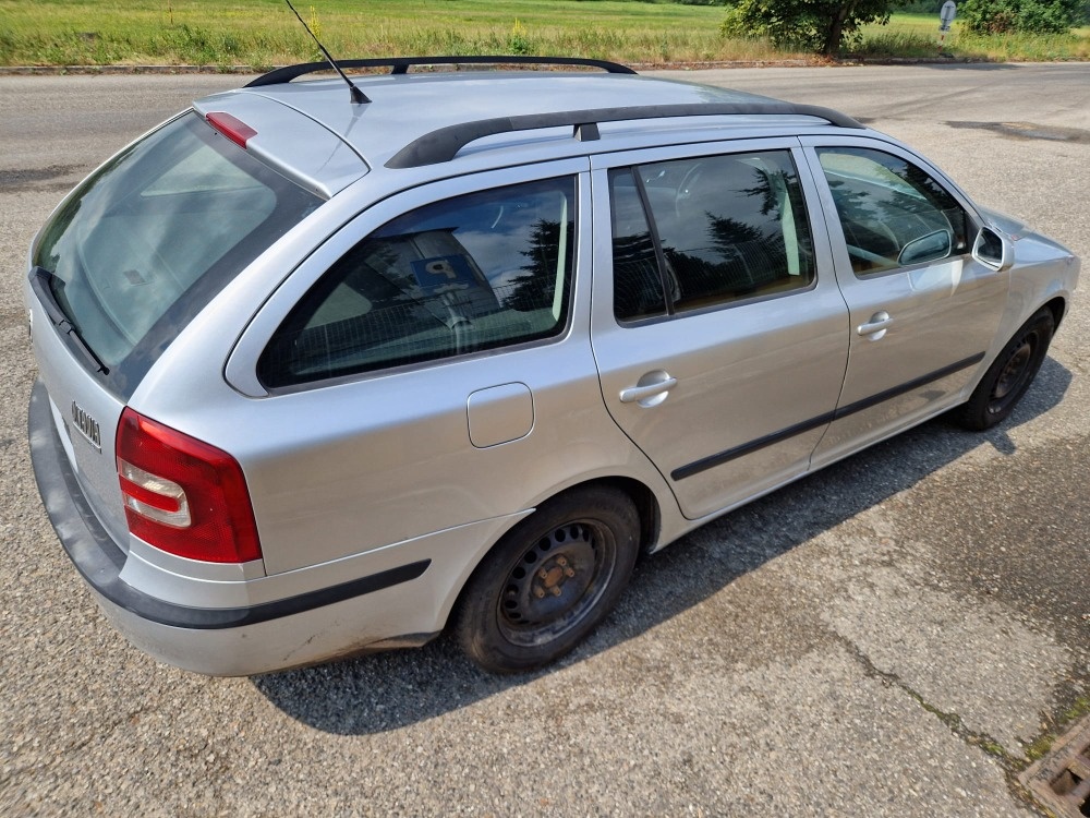Škoda Octavia 2, 1.9 TDI, 77 kW - 10