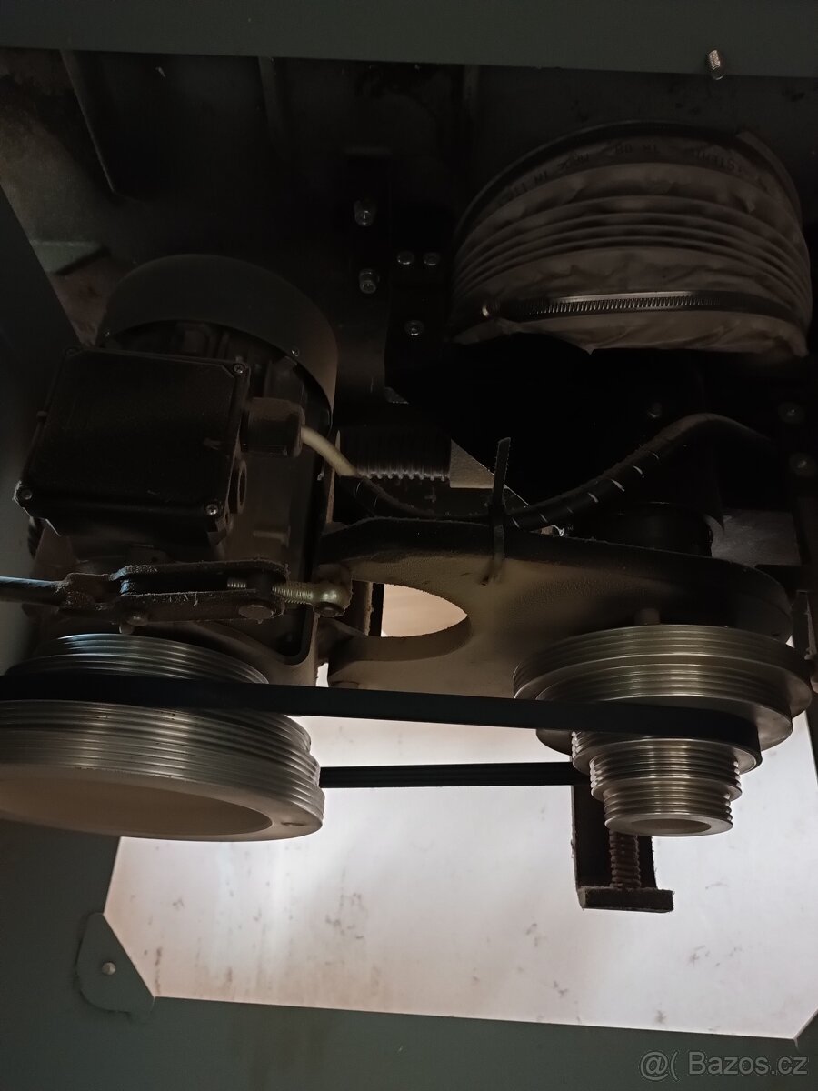 Rojek FSN 300A.-spodni fréza. - 10