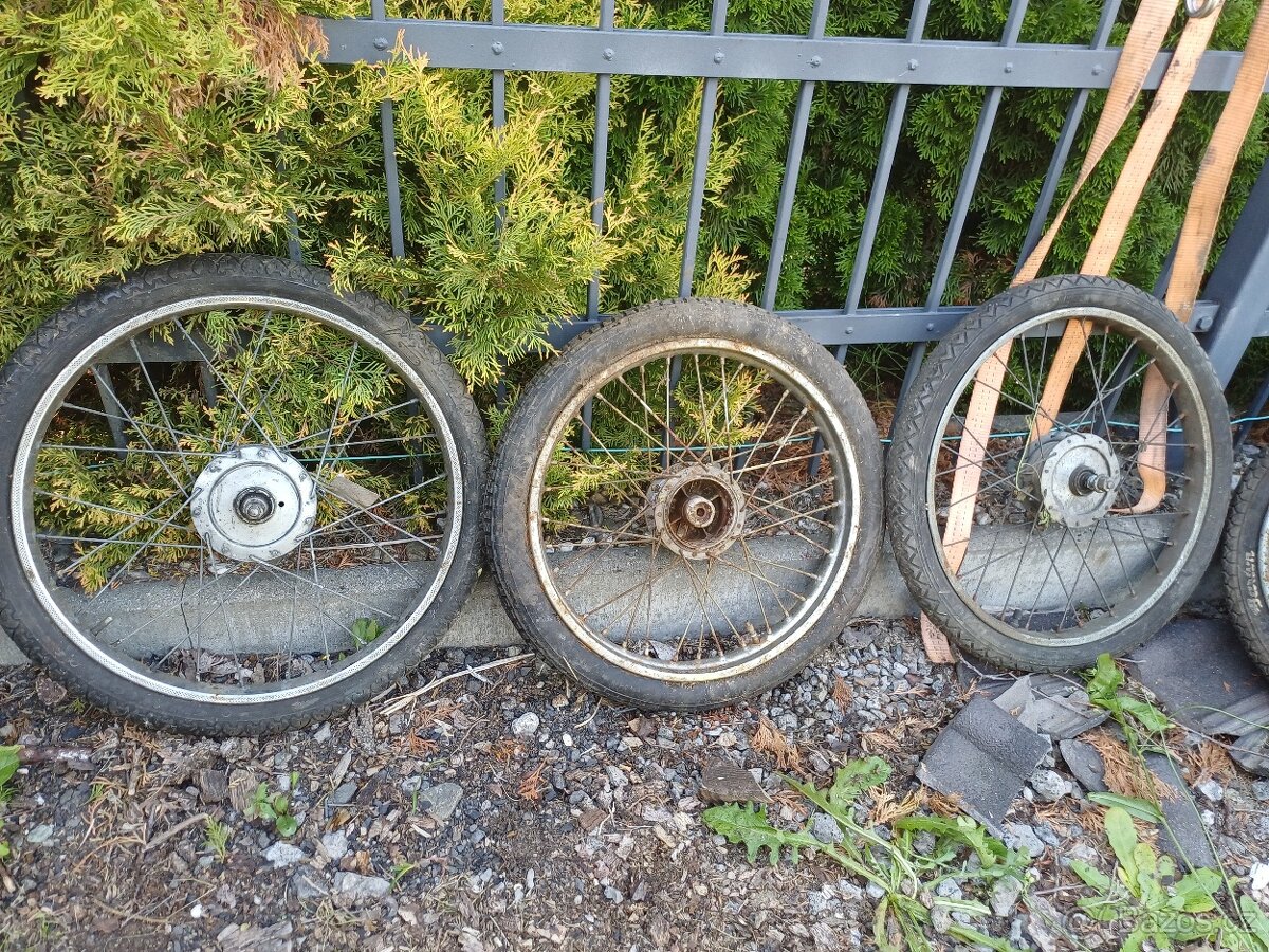 Brzdovy štít jawa - 10