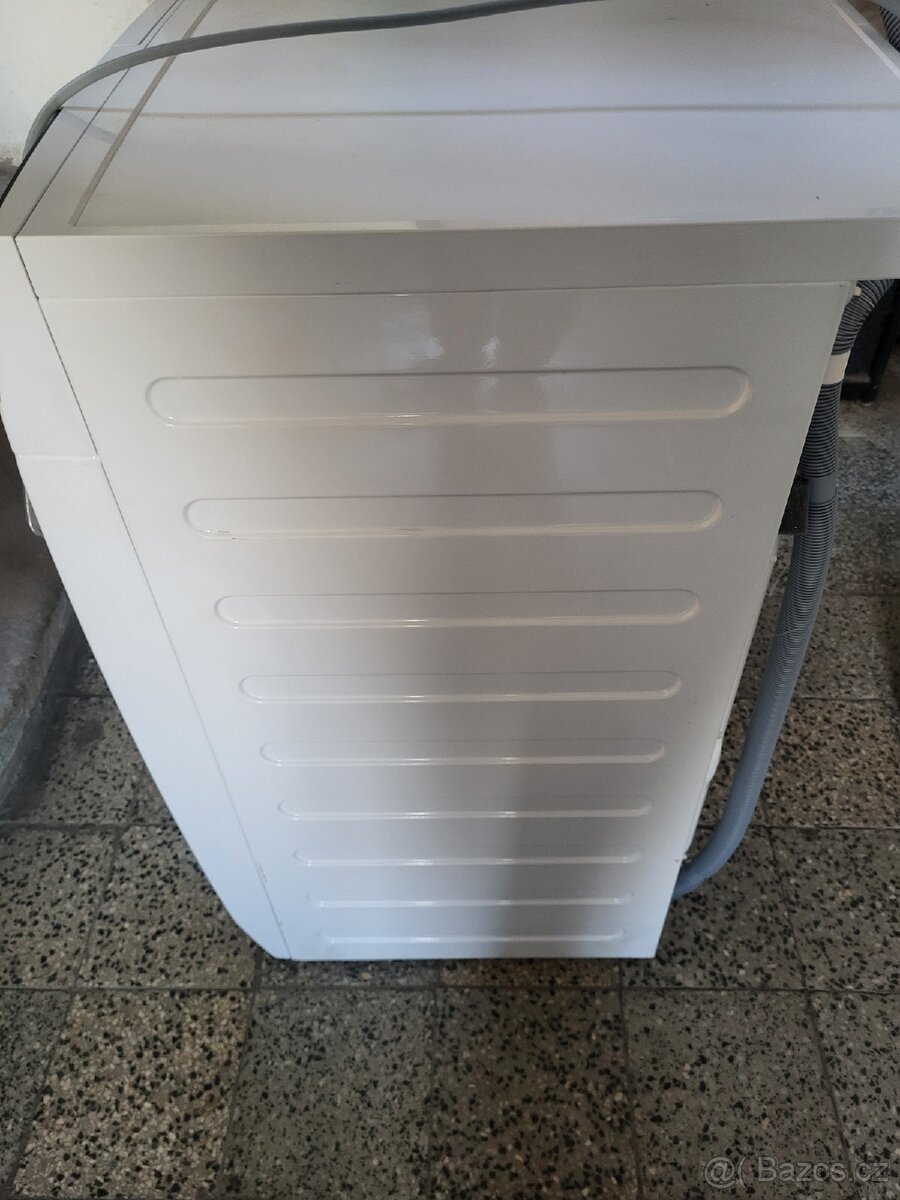 Pračka AEG 8kg - 10