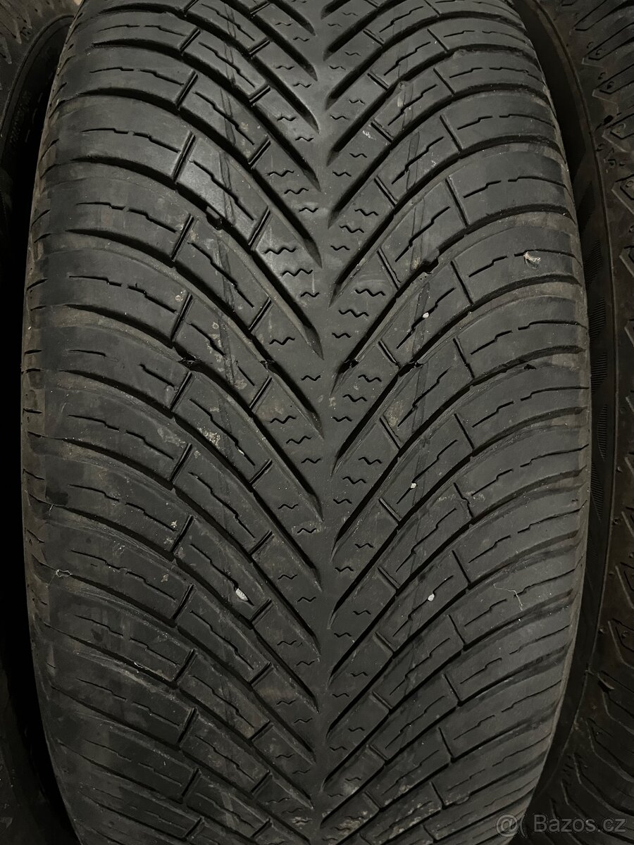 Zimní gumy Vredestein 205/55 R16 - 10