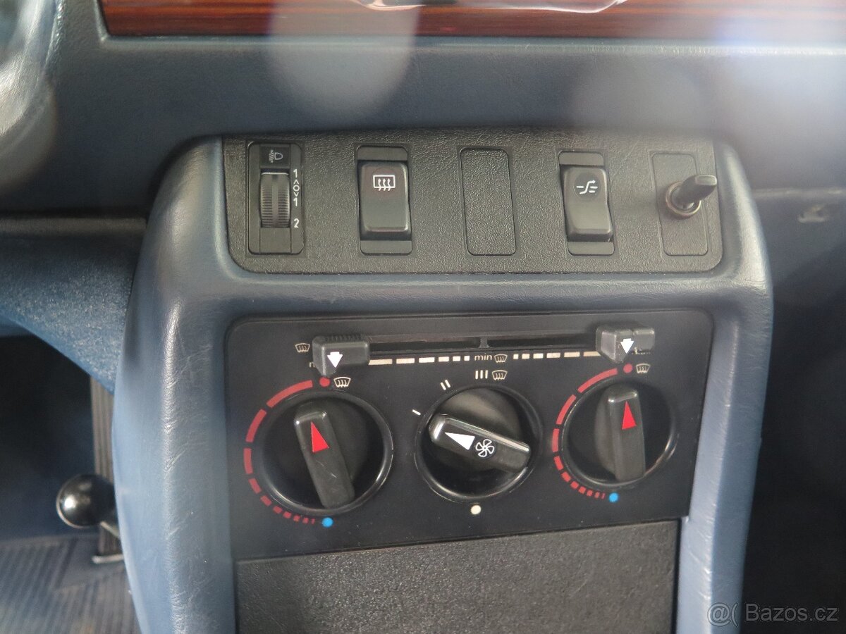 Mercedes-Benz W123 3.0D pohřební vůz, TOP STAV - 10