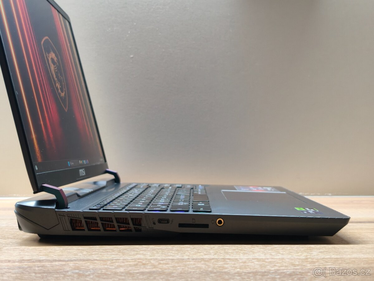 RTX 5070 8GB_ACER NITRO V16 AI_R7 260_16GB_1TB_180HZ - 10