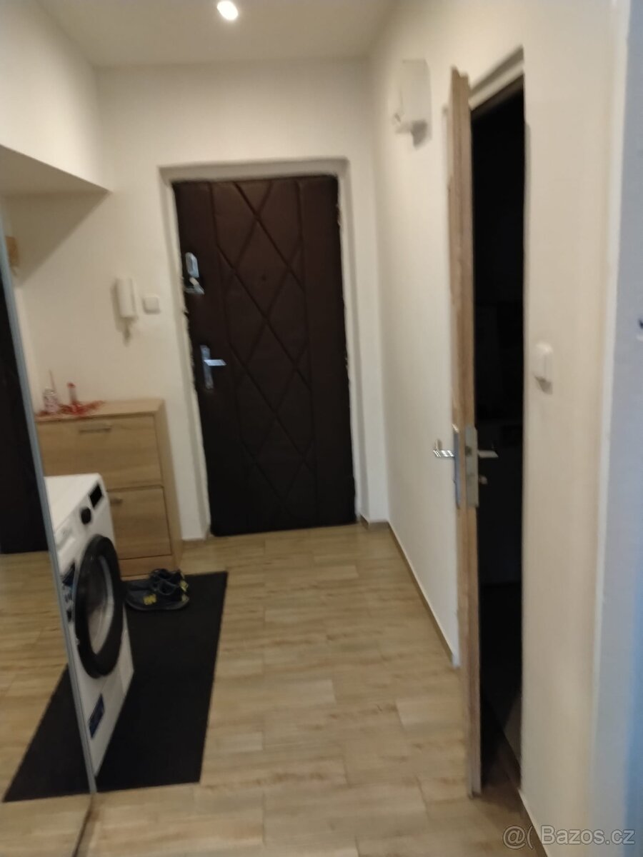 Prodej bytu 2+1 - 10