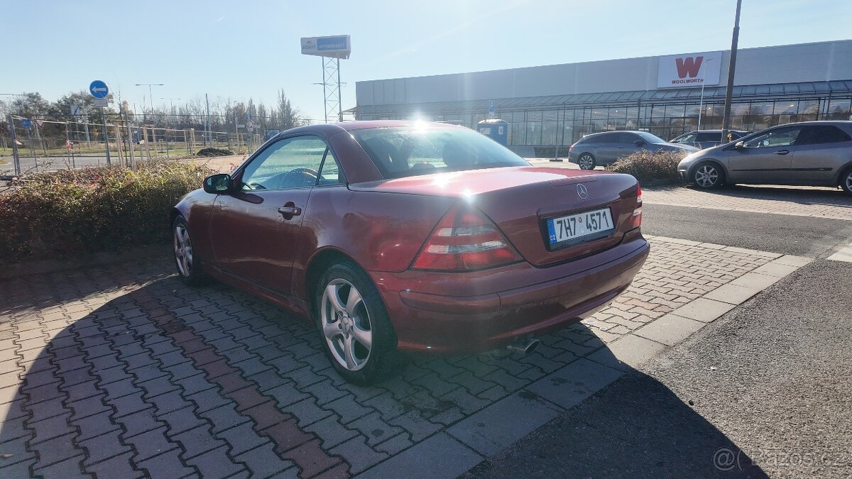 Mercedes-Benz SLK 200, rok 2001 - 10