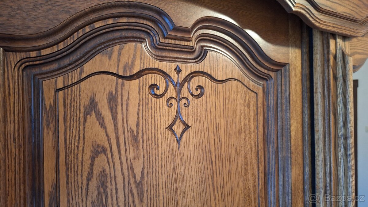 ,,,,,,ZAMLUVENO,,,,,LOŽNICE SKŘÍŇ S POSUVNÝMI DVEŘMI - 10